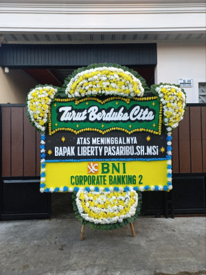Papan Bunga Duka di Kesamben