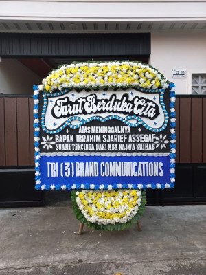 Papan Bunga Duka di Kesamben